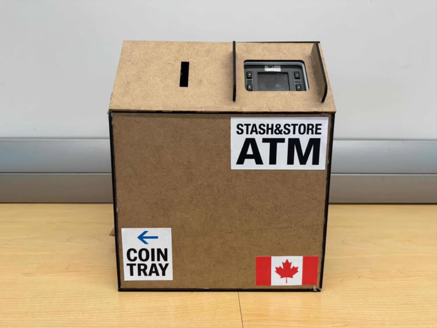 VEX IQ Automated Coin Management System: Multi-user coin ATM with embedded control