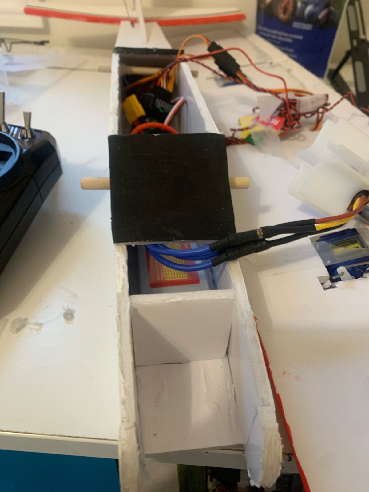 Battery, ESC and wiring installed in the MX-01 fuselage